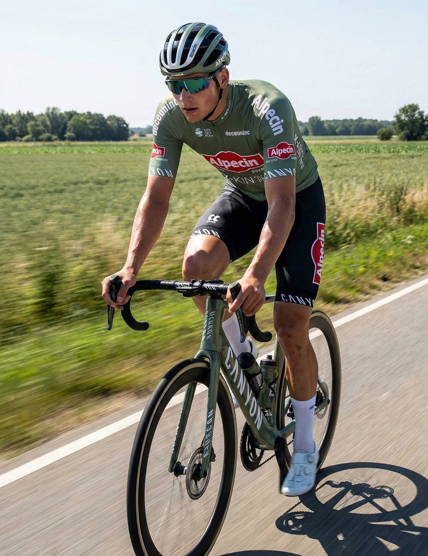 Conjunto Ciclismo Alpecin-Deceuninck - Camisa + Bermuda Preta - Team Pro World Tour