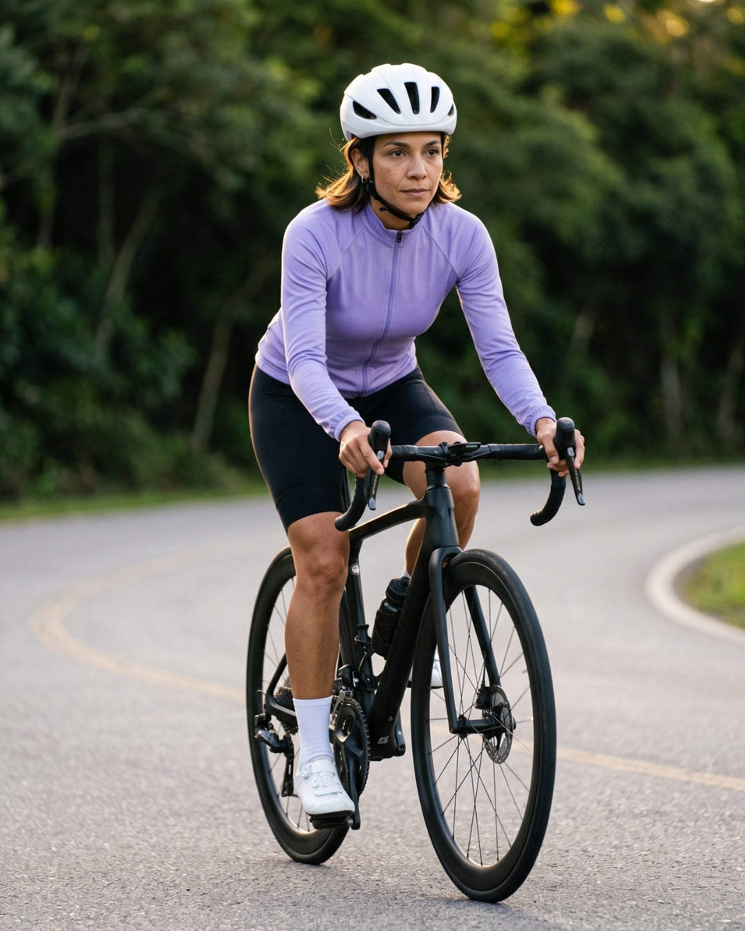 Camisa de Ciclismo Feminina CPM Manga Longa Lilás, na estrada