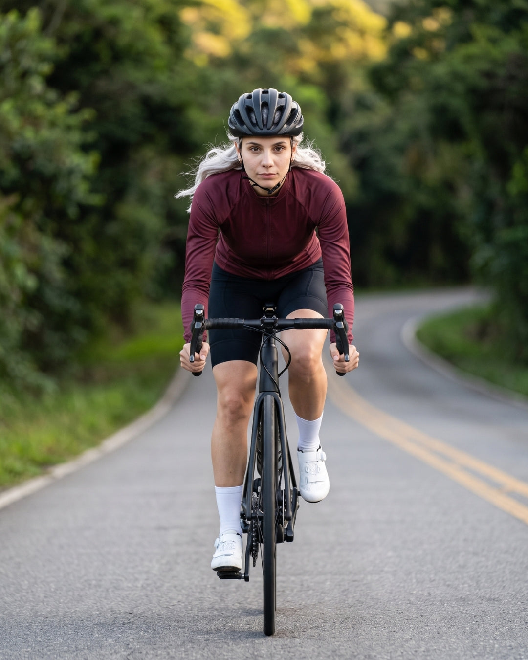 Camisa de Ciclismo Feminina CPM Manga Longa Vinho, na estrada