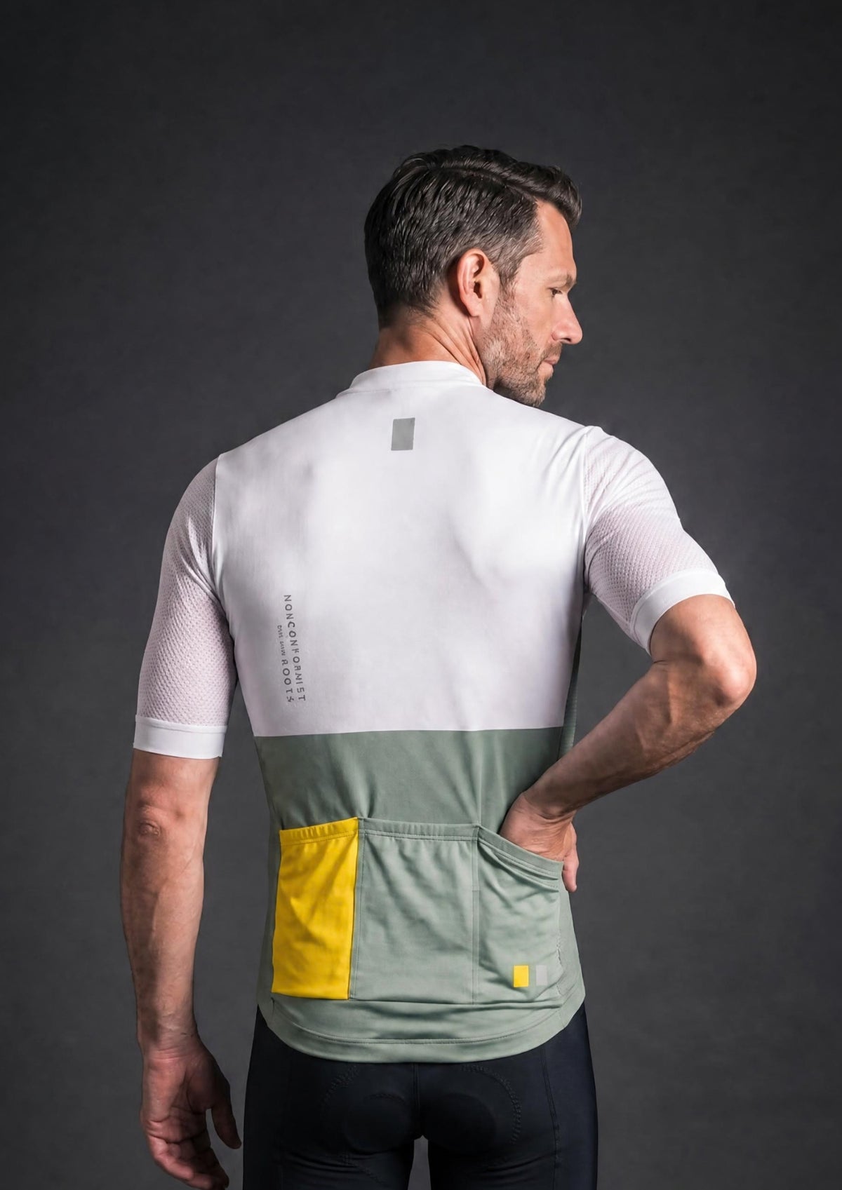 Camisa de Ciclismo CPM Aero Race Branco Verde, vista de costas, bolsos traseiros