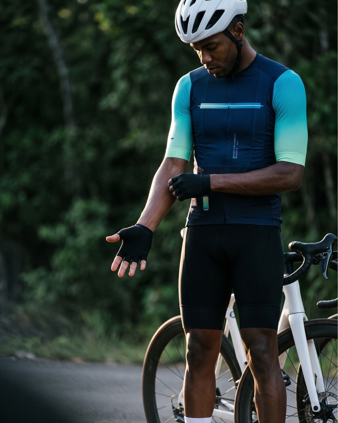Camisa de Ciclismo Aero Race Verde Petróleo — caimento