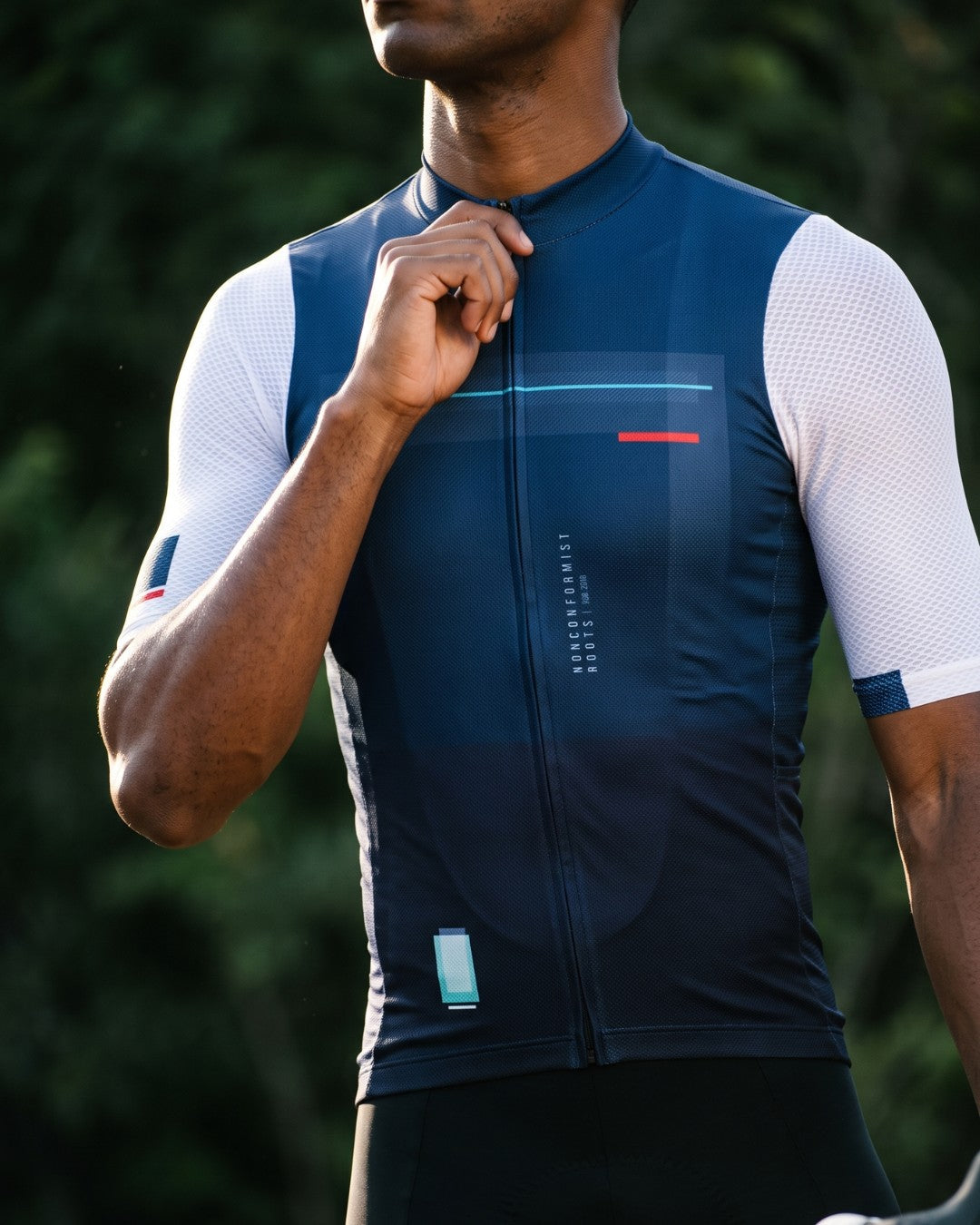 Detalhe tecido Camisa de Ciclismo Aero Race Azul Marinho