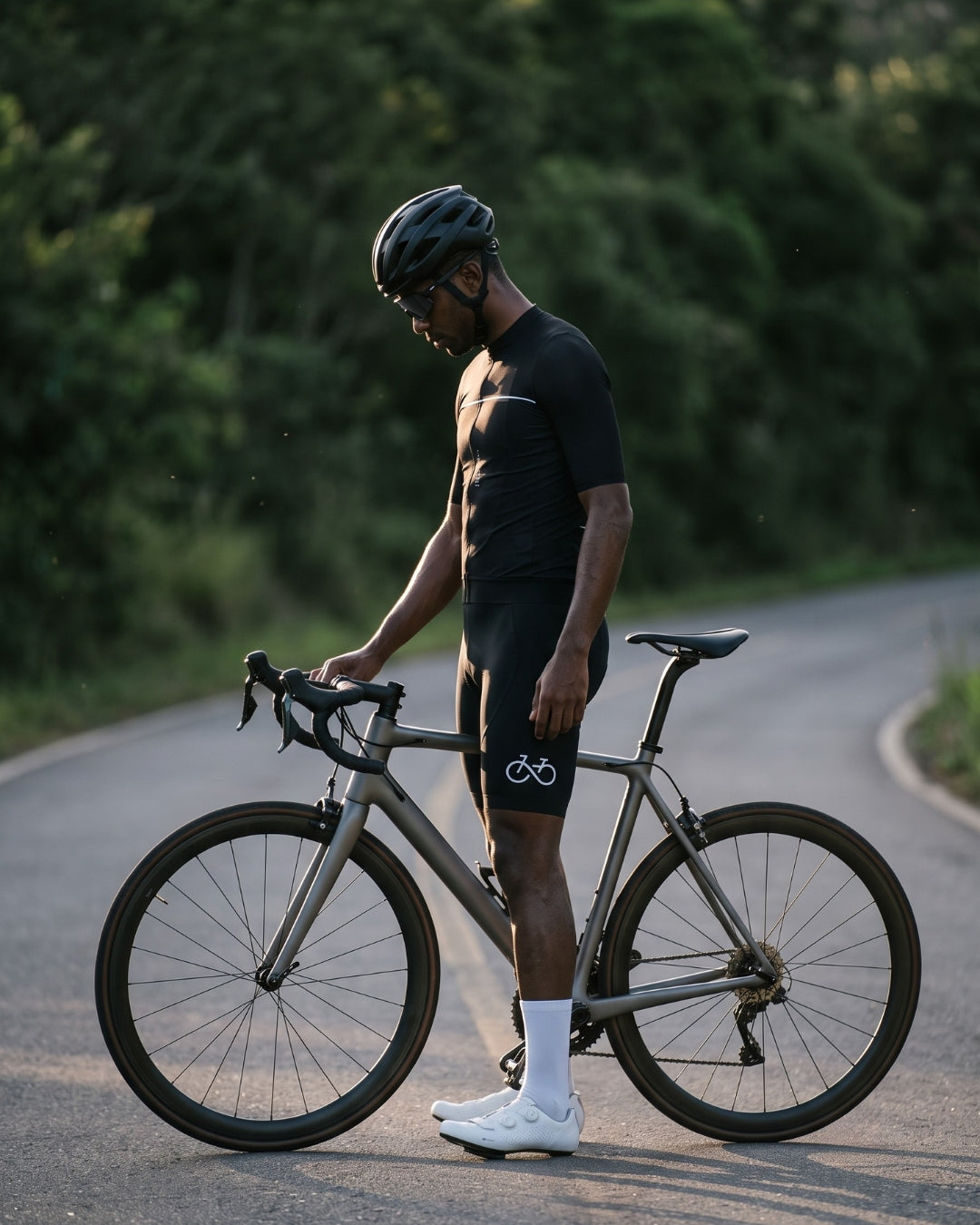 Short de Ciclismo 9D Gel Preto — caimento