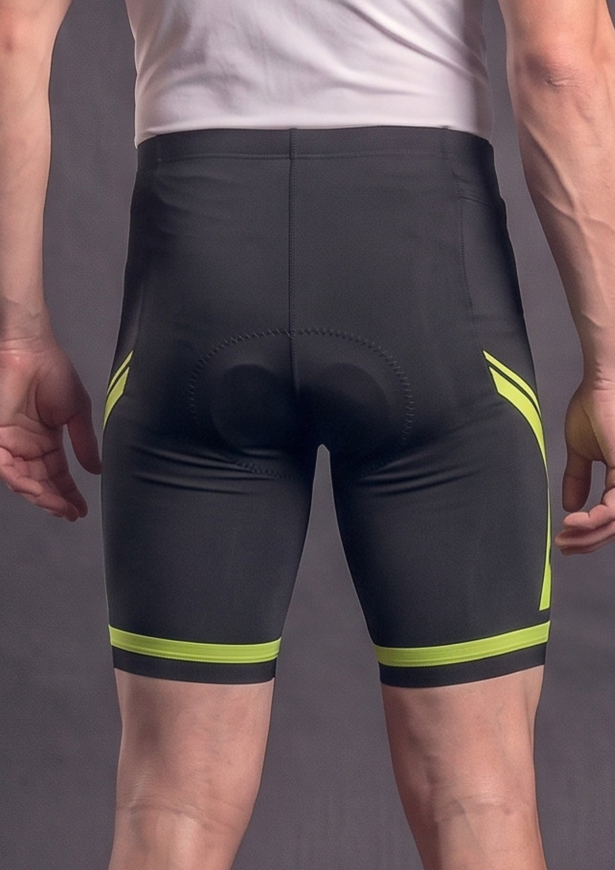 Short de Ciclismo CPM 9D Gel Preto e Verde Lima, vista de costas