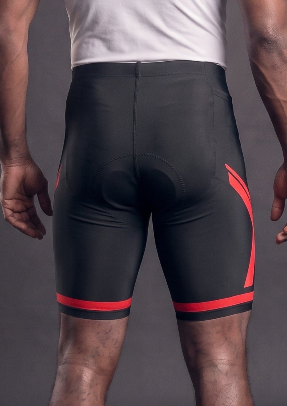 Short de Ciclismo CPM 9D Gel Preto e Vermelho, vista de costas